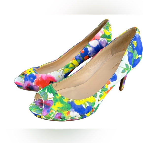 Liz Claiborne multicolored Floral print open toe heels. Sz. 8 - Picture 3 of 8
